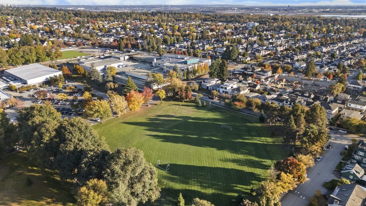 2808 48th Ave E - Photo 6 of 19