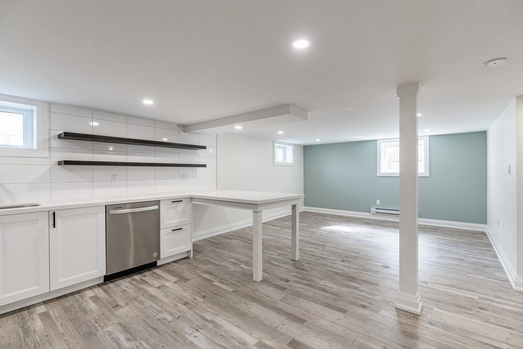 24 Cameron Ave - Photo 4 of 36