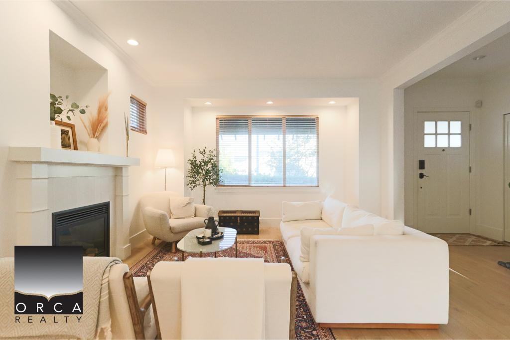 210 Furness St - Photo 3 of 29