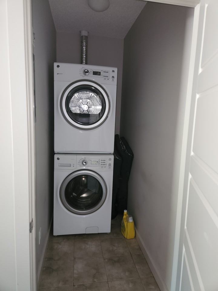 507 Albany Way Nw - Photo 3 of 10