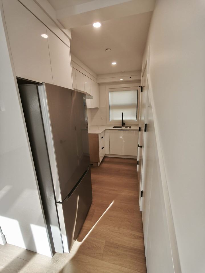 1608 64th Ave W - Photo 2 of 6