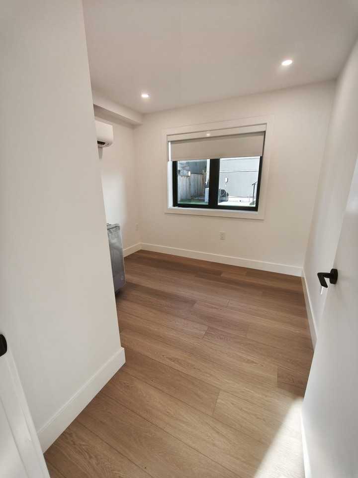 1608 64th Ave W - Photo 3 of 6