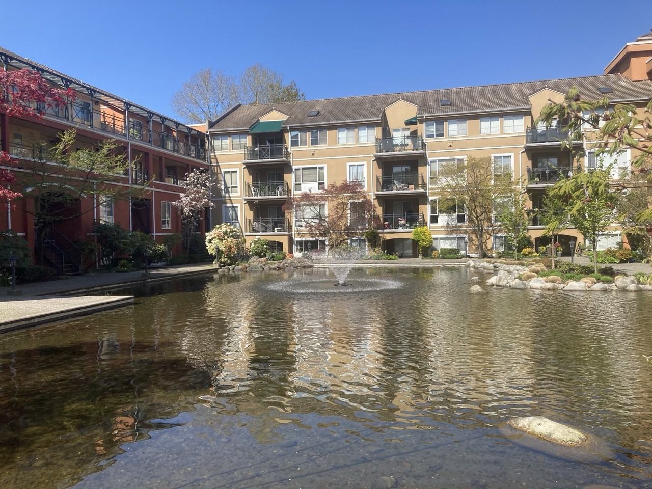 3 Rialto Court 224 - Photo 2 of 50