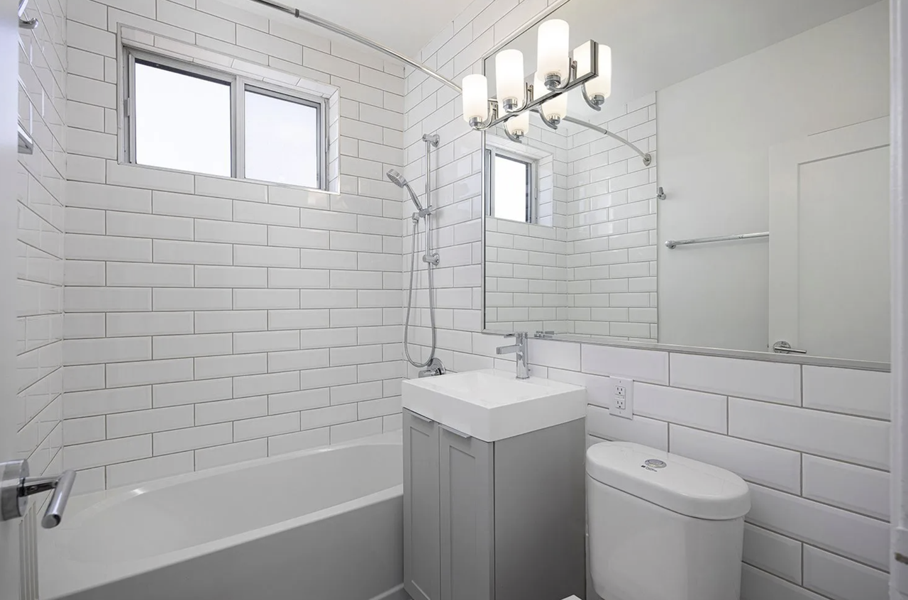 45 Forty Second St - Photo 3 of 16