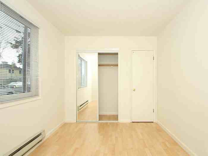 670 Live Oak Ave #01 - Photo 6 of 7