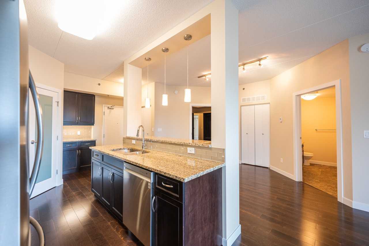 775 Oxbow Of Tuxedo Point - Photo 2 of 25