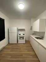 featured image of 991 Selkirk Ave