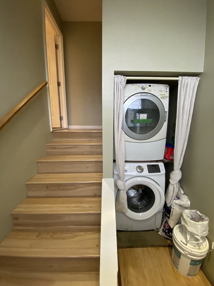 142 42nd Ave E - Photo 3 of 36