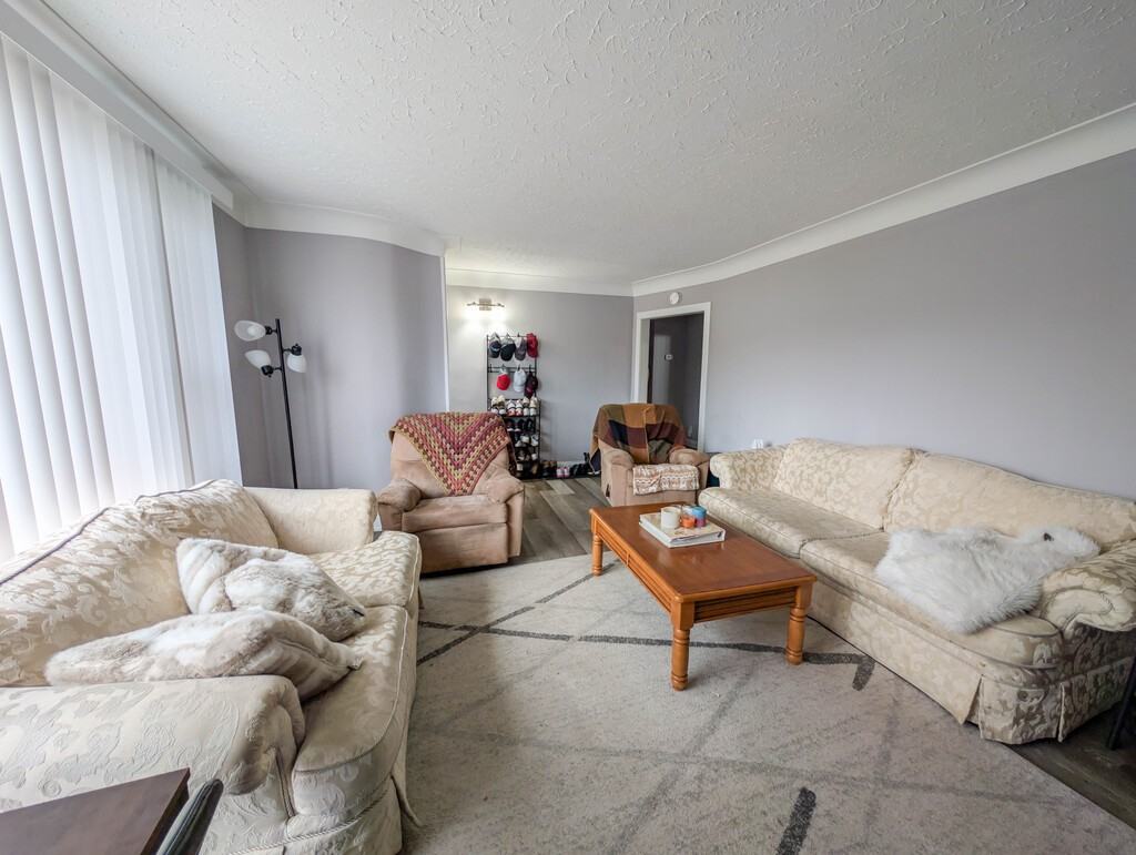 117 Louth St - Photo 6 of 39