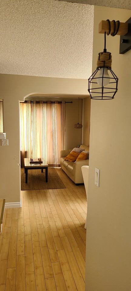 291 Lancaster Terr Nw - Photo 2 of 6