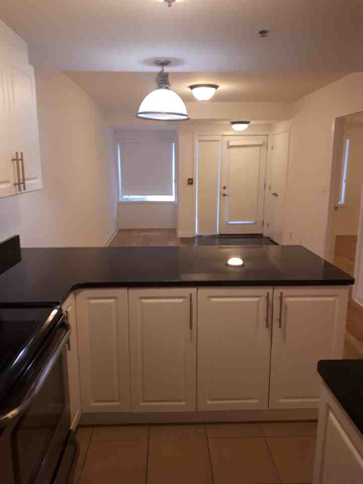 456 King Edward Ave #209-458D - Photo 6 of 12