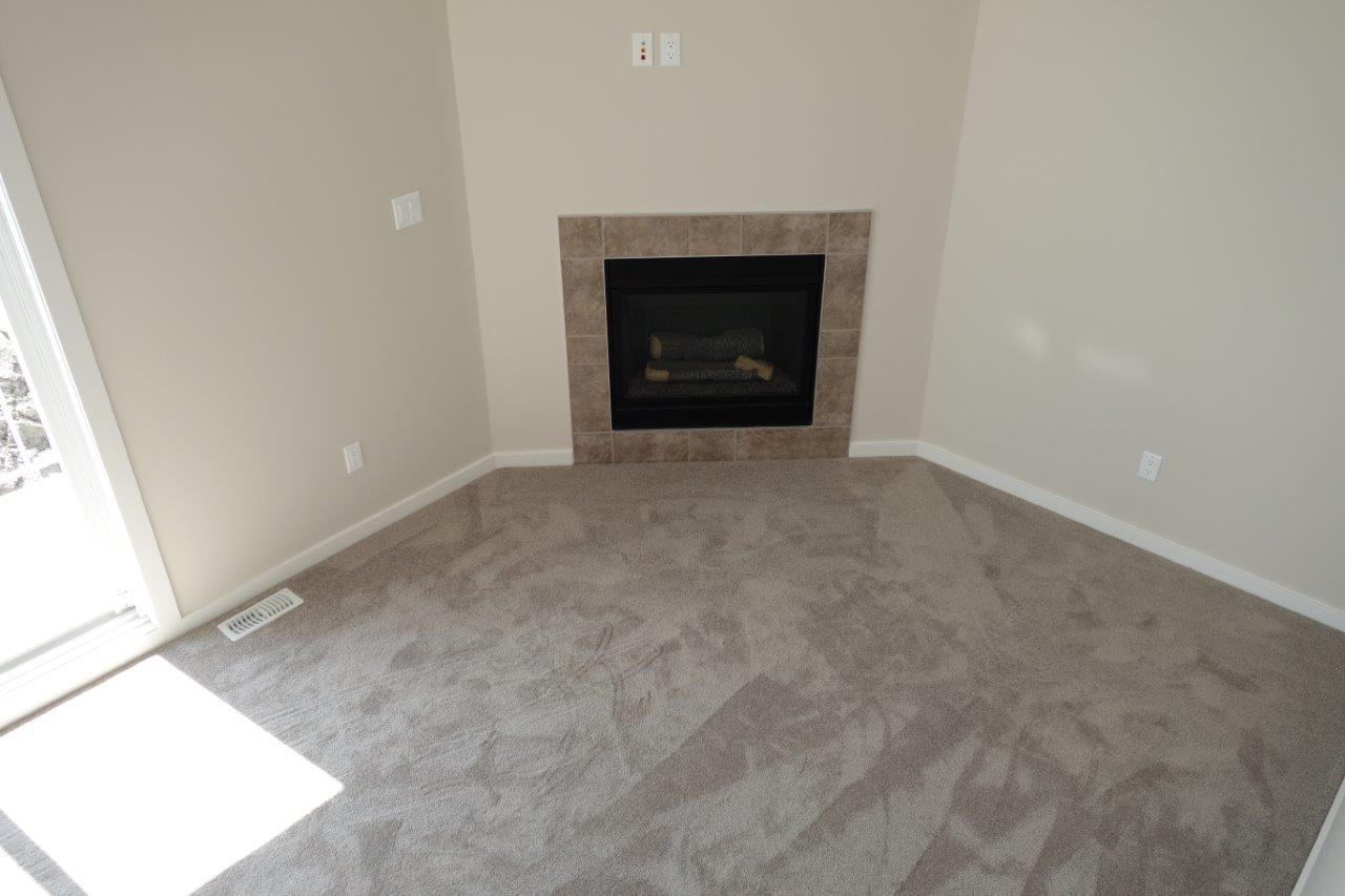 2908 151 Ave Nw - Photo 2 of 9