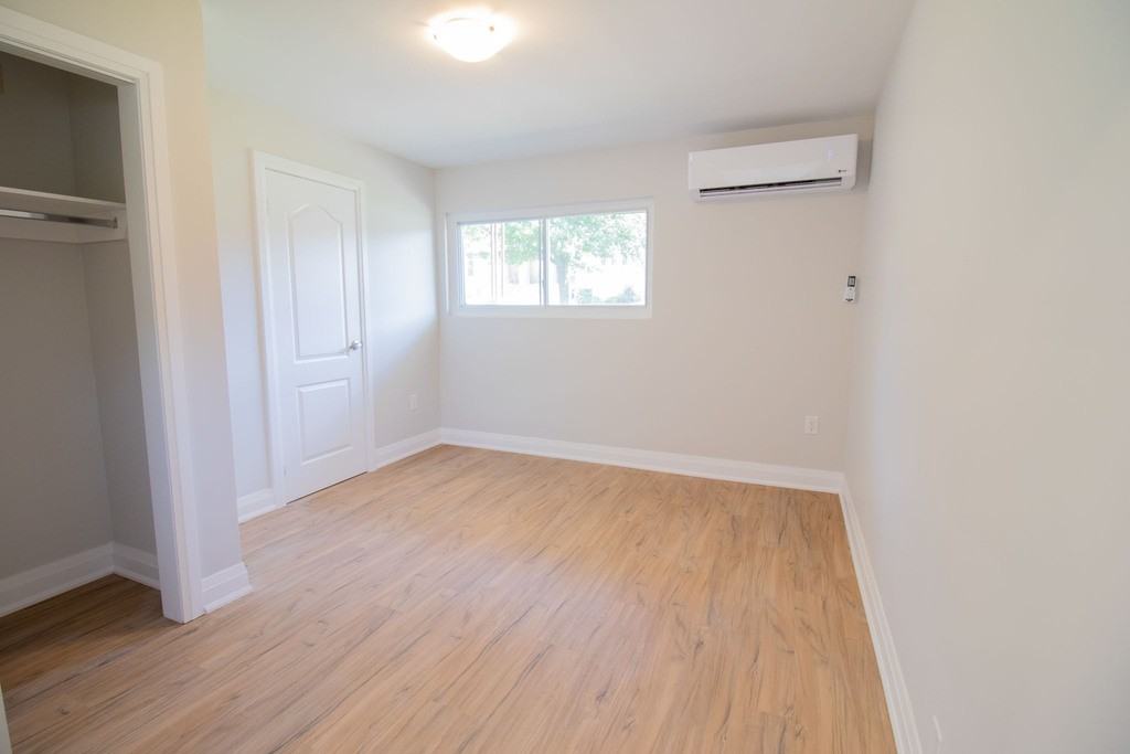 81 Empire St - Photo 4 of 16