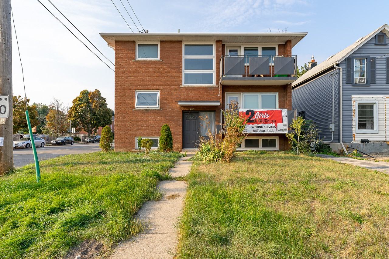 2724 Lake Shore Blvd W - Photo 6 of 25