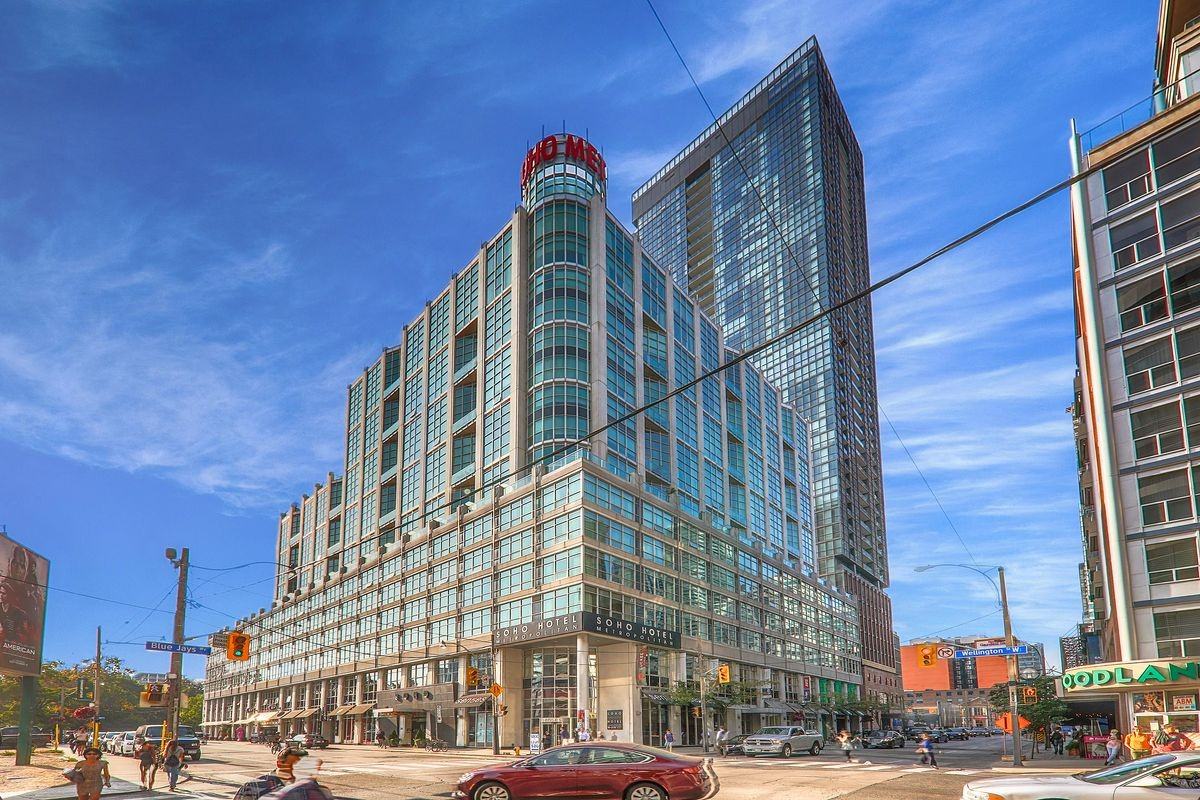 36 Blue Jays Way - Photo 3 of 25