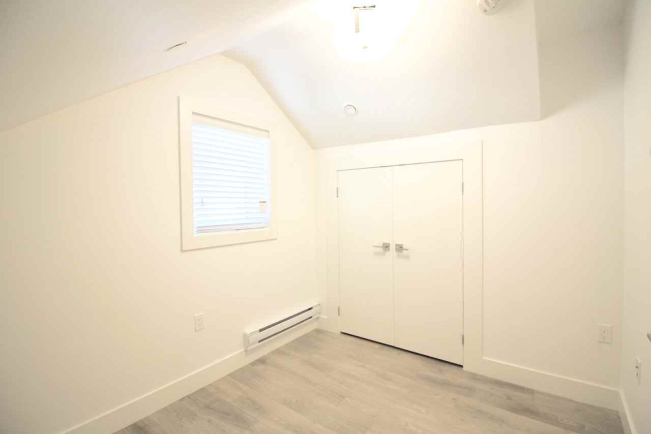 1548 64th Ave W - Photo 6 of 8