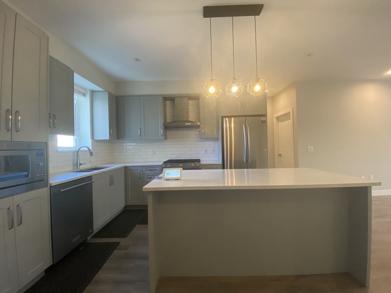 15436 31 Ave #206 - Photo 3 of 47