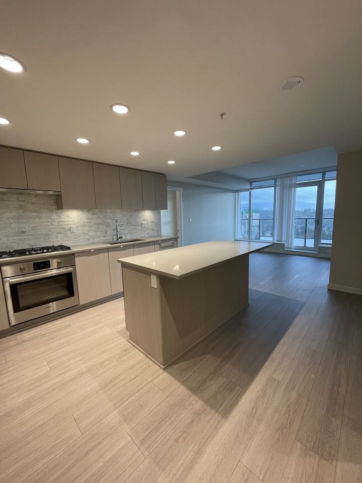 1180 Westwood St - Photo 3 of 31