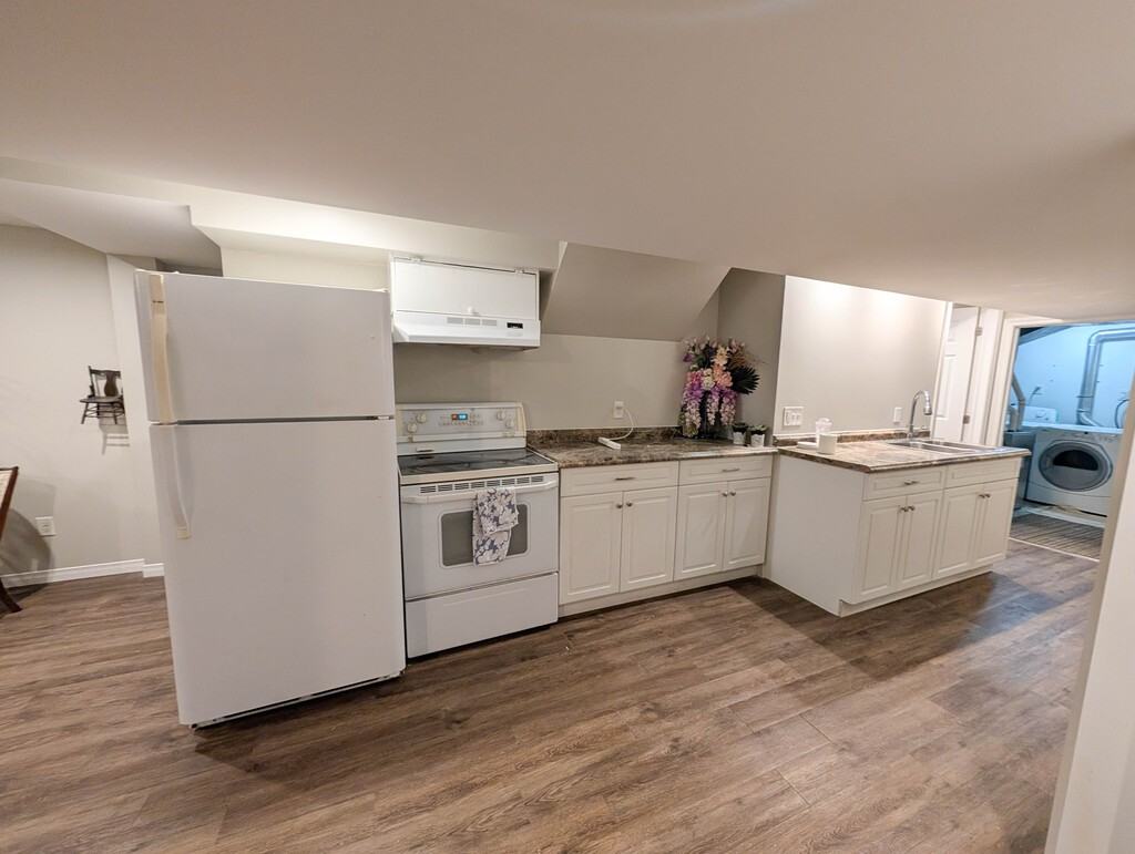 26 Page Dr - Photo 2 of 36