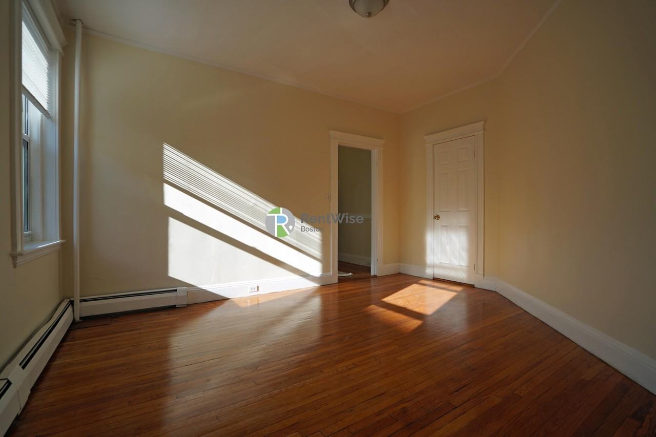 1846 Commonwealth Ave #7 - Photo 4 of 13