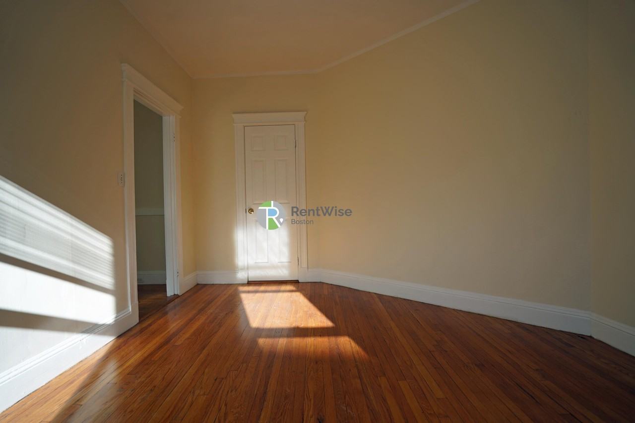 1846 Commonwealth Ave #7 - Photo 5 of 13