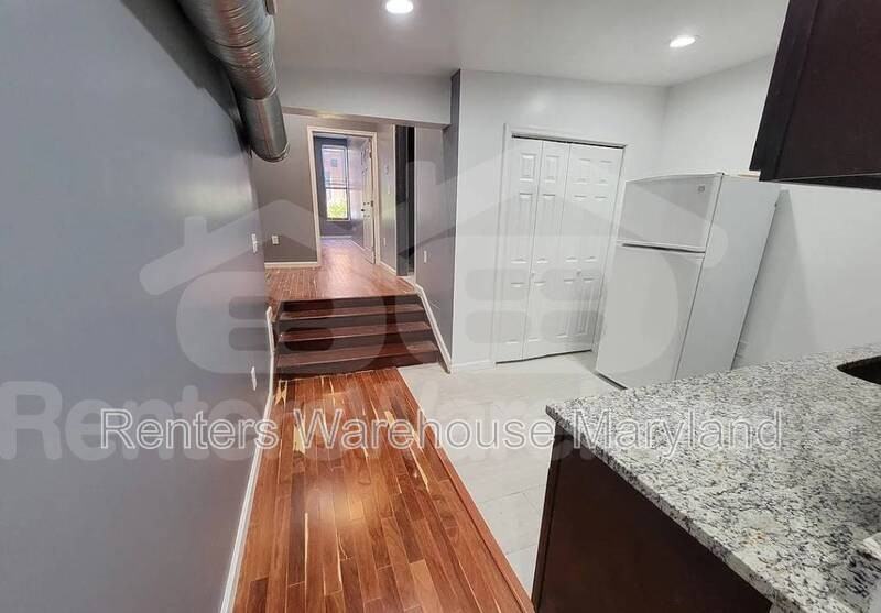 1421 W Baltimore St 2nd Fl - Photo 6 of 14