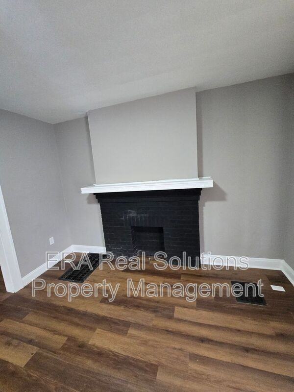 810 Seymour Ave - Photo 3 of 17