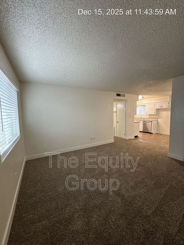 809 Monarch Cir #4 - Photo 3 of 18