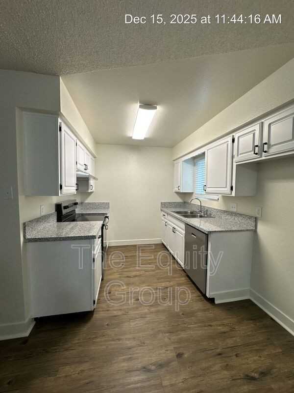 809 Monarch Cir #4 - Photo 6 of 18