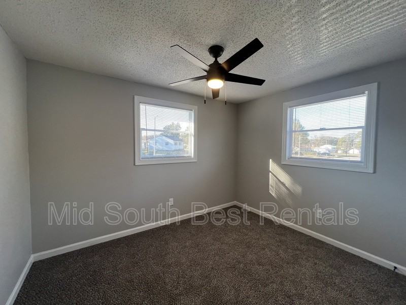 3458 Rochester Rd - Photo 6 of 14