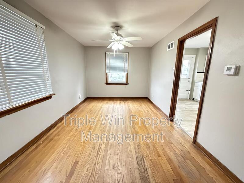 8664 Belhaven Dr #8664BELHAV - Photo 4 of 24