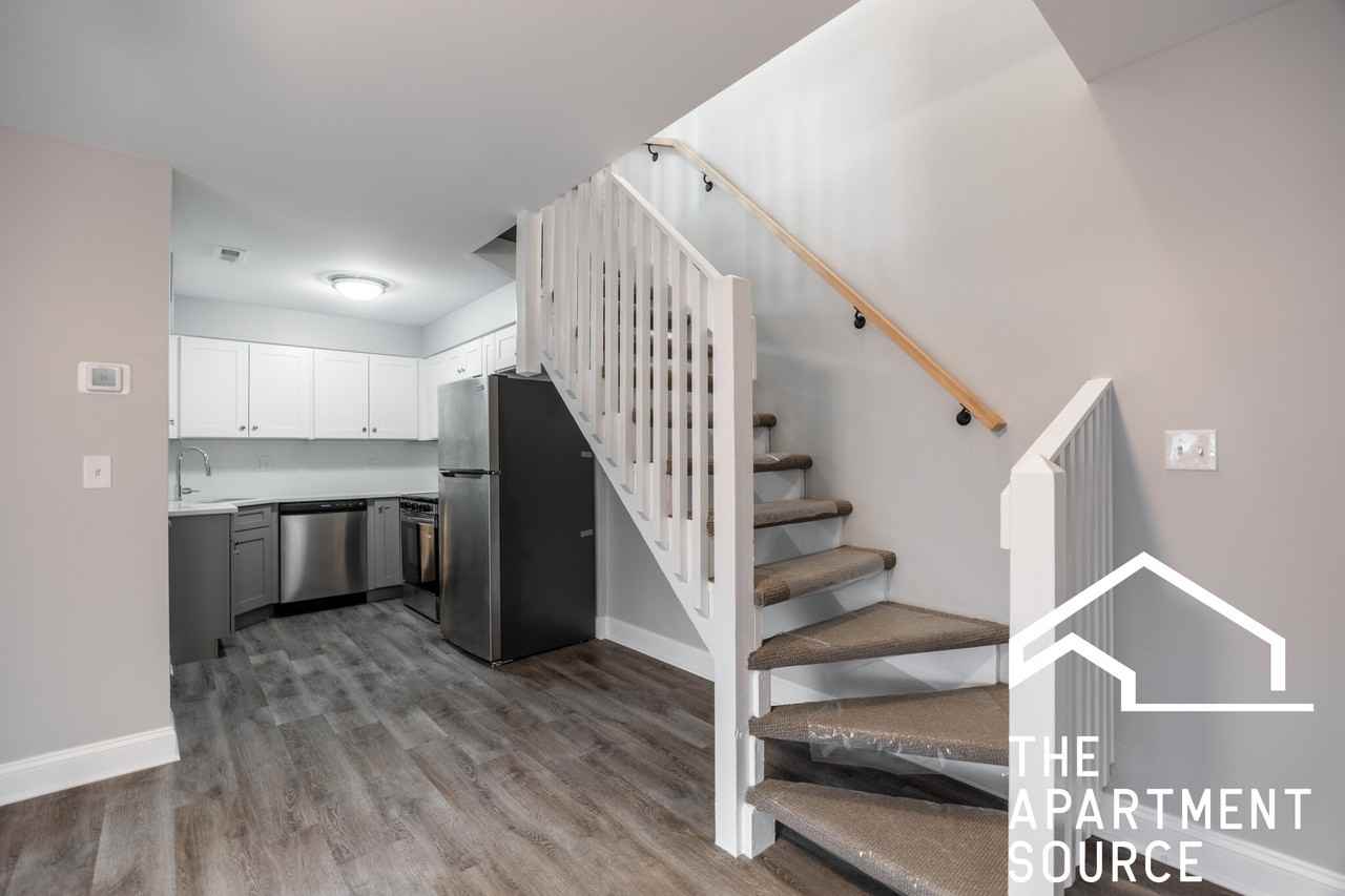 744 W Gordon Ter #312 - Photo 7 of 23