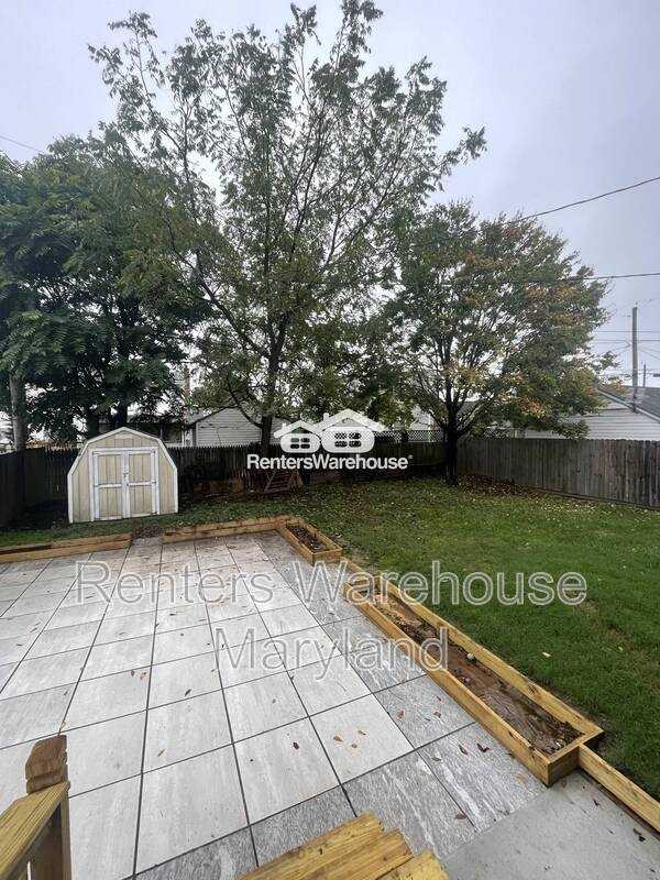 8203 Watersedge Rd - Photo 7 of 18