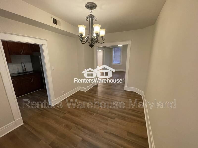 2855 W Cold Spring Ln - Photo 5 of 16