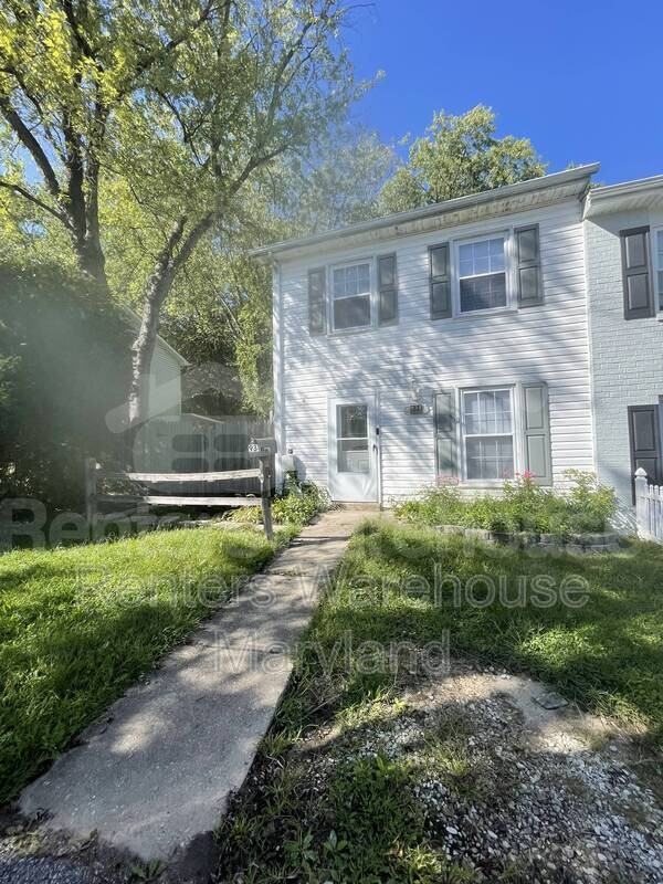 931 Topview Dr - Photo 2 of 17