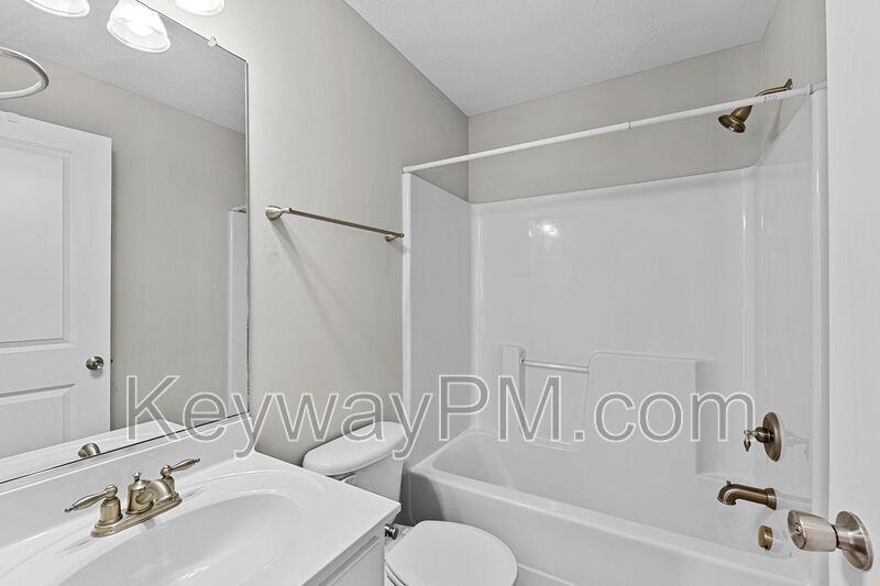 808 Tyler Woods Dr - Photo 4 of 31