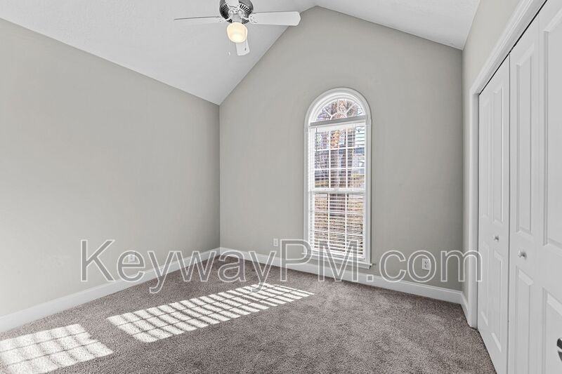 808 Tyler Woods Dr - Photo 7 of 31