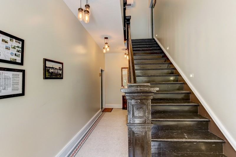 115 W 2nd St - Photo 3 of 14