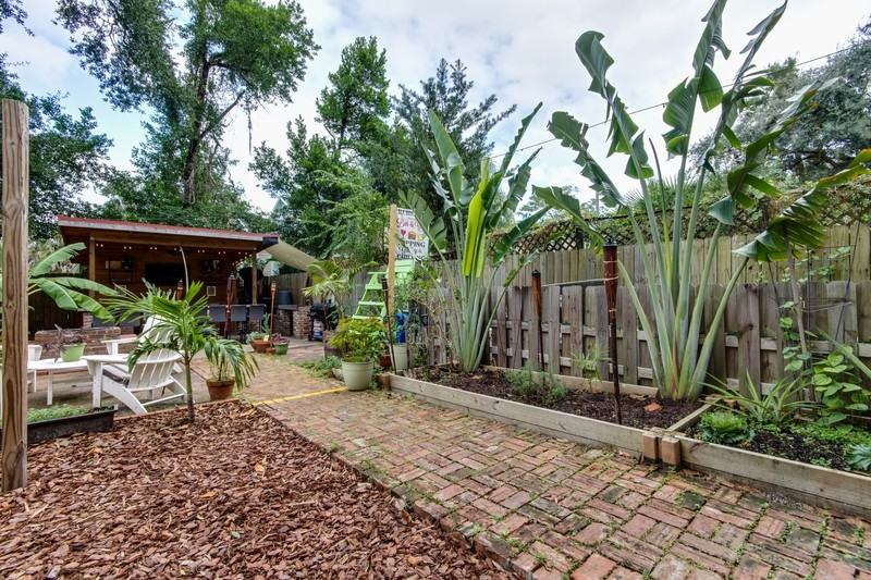 115 W 2nd St - Photo 5 of 14