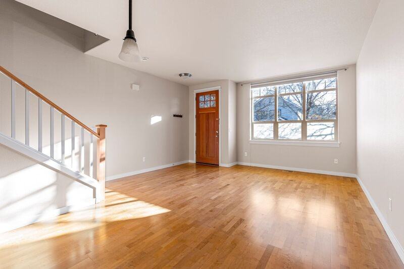 929 Se Marion St - Photo 2 of 22