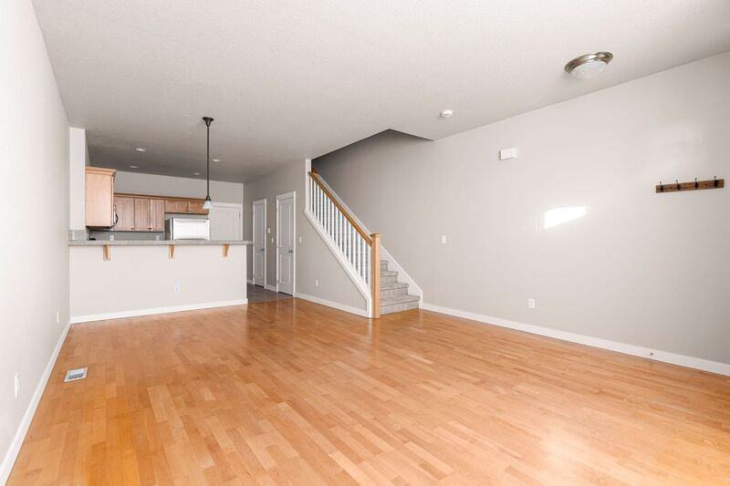 929 Se Marion St - Photo 3 of 22