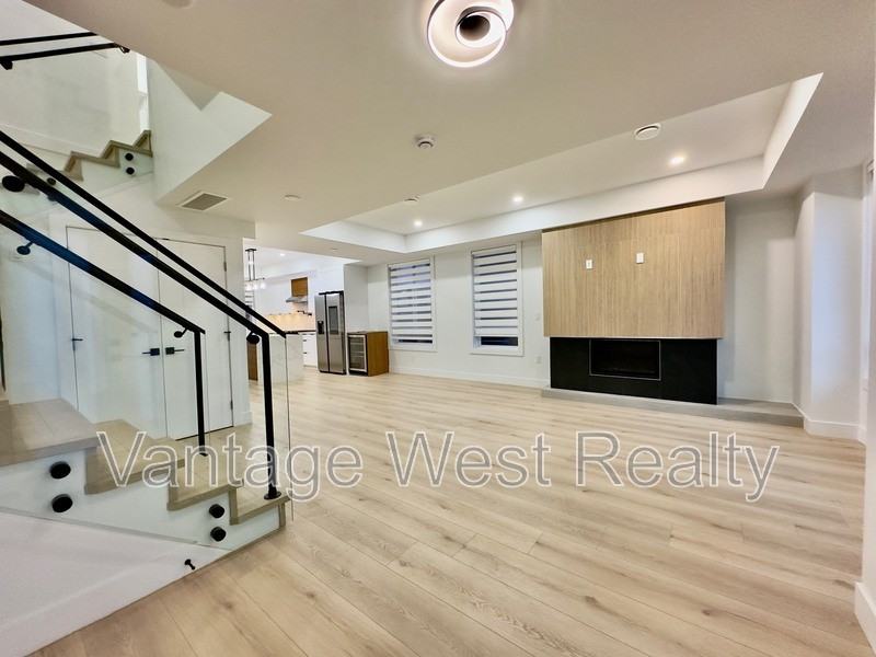 754 Raymer Ave - Photo 6 of 40