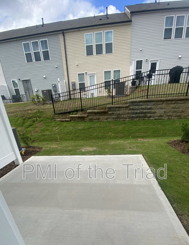 4003 Beckton Trl - Photo 3 of 18