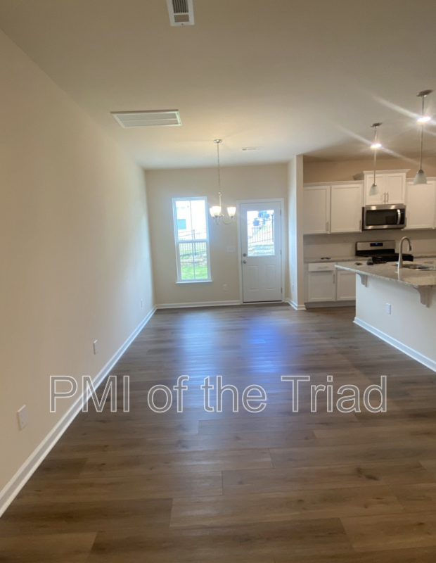 4003 Beckton Trl - Photo 3 of 19