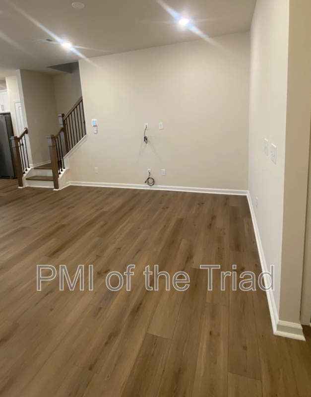 4003 Beckton Trl - Photo 2 of 19