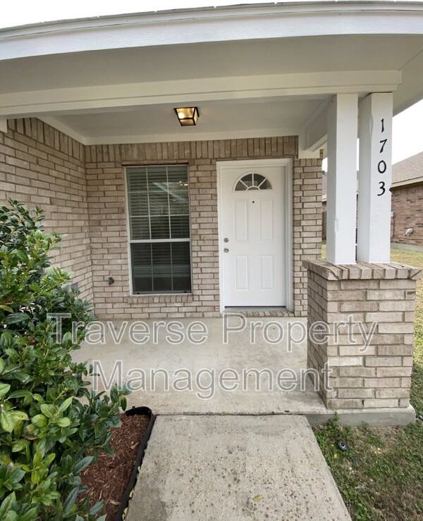 1703 Novella Ct - Photo 3 of 23