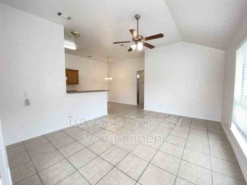 1703 Novella Ct - Photo 4 of 23