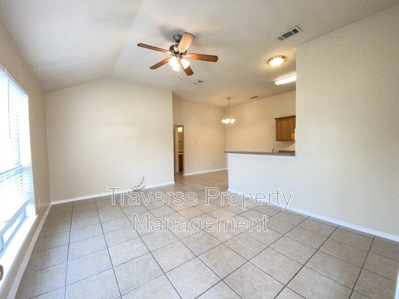 1709 Novella Ct - Photo 4 of 21