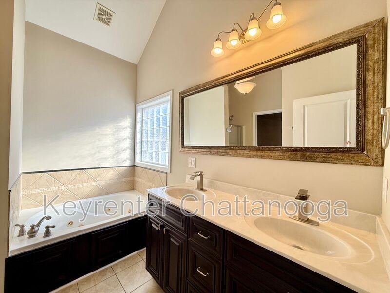 8500 Standifer Gap Rd - Photo 6 of 25