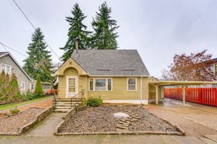 1137 Se Uglow Ave - Photo 1 of 1